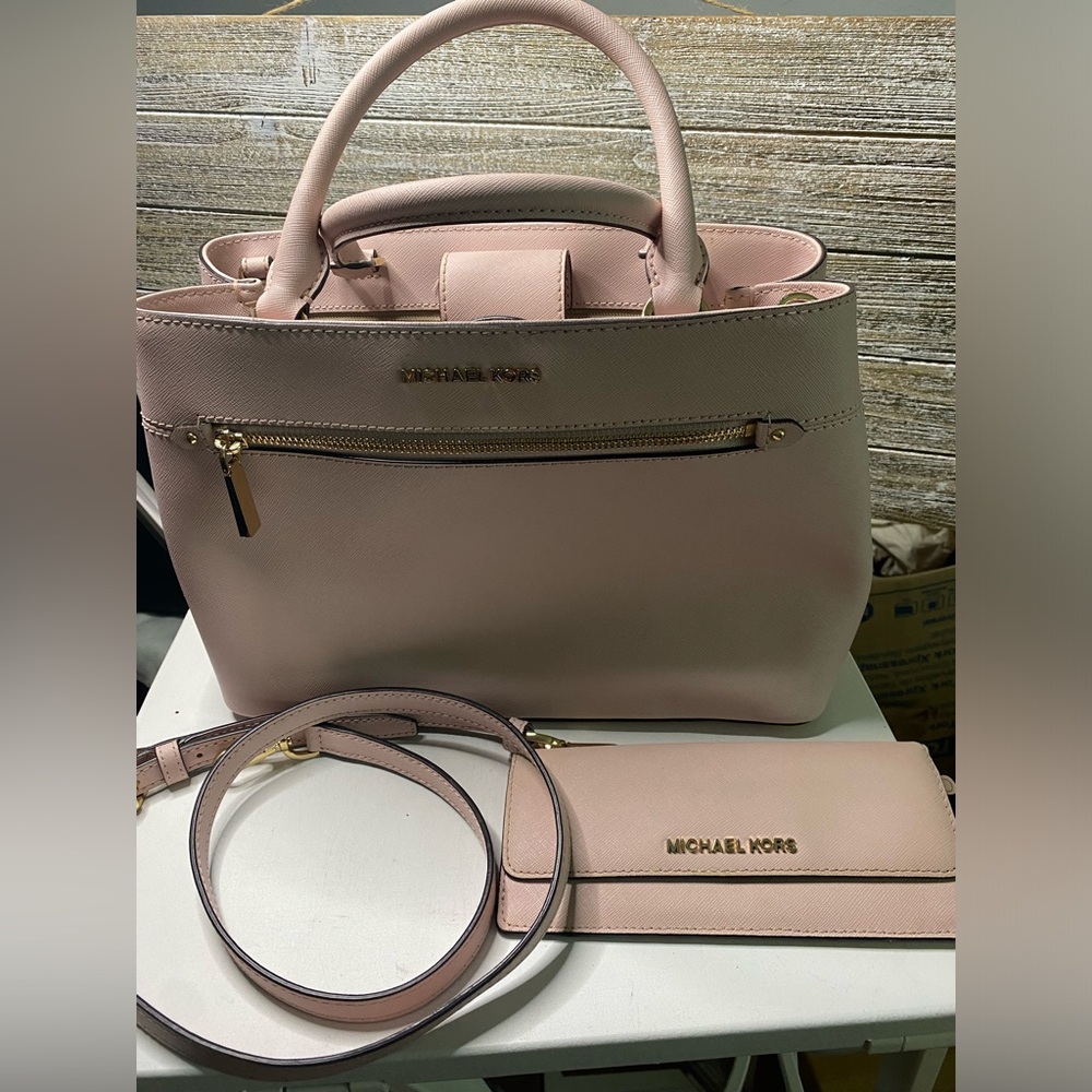 Michael Kors Hailee Blossom Satchel Crossbody Bag